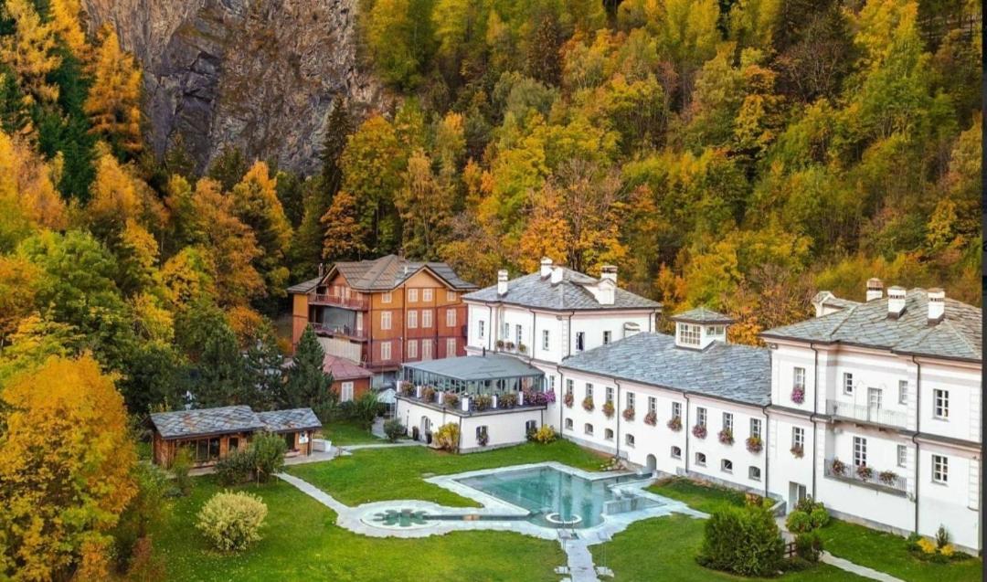 Residence Universo Pré-Saint-Didier Екстериор снимка